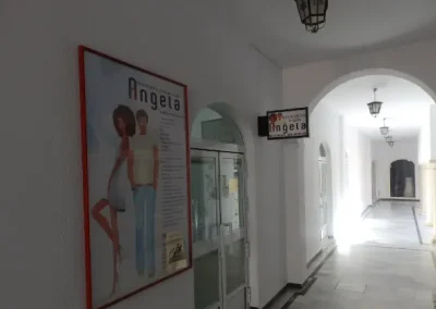 pasillos del centro de estetica y herbolario Angela