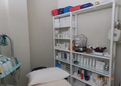 sala de tratamiento con cremas